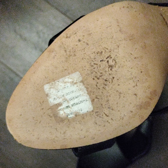 Manolo Blahnik Black Leather Slingback Sandals - Picture 10 of 11